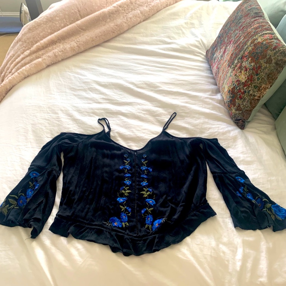 Open shoulder black boho top